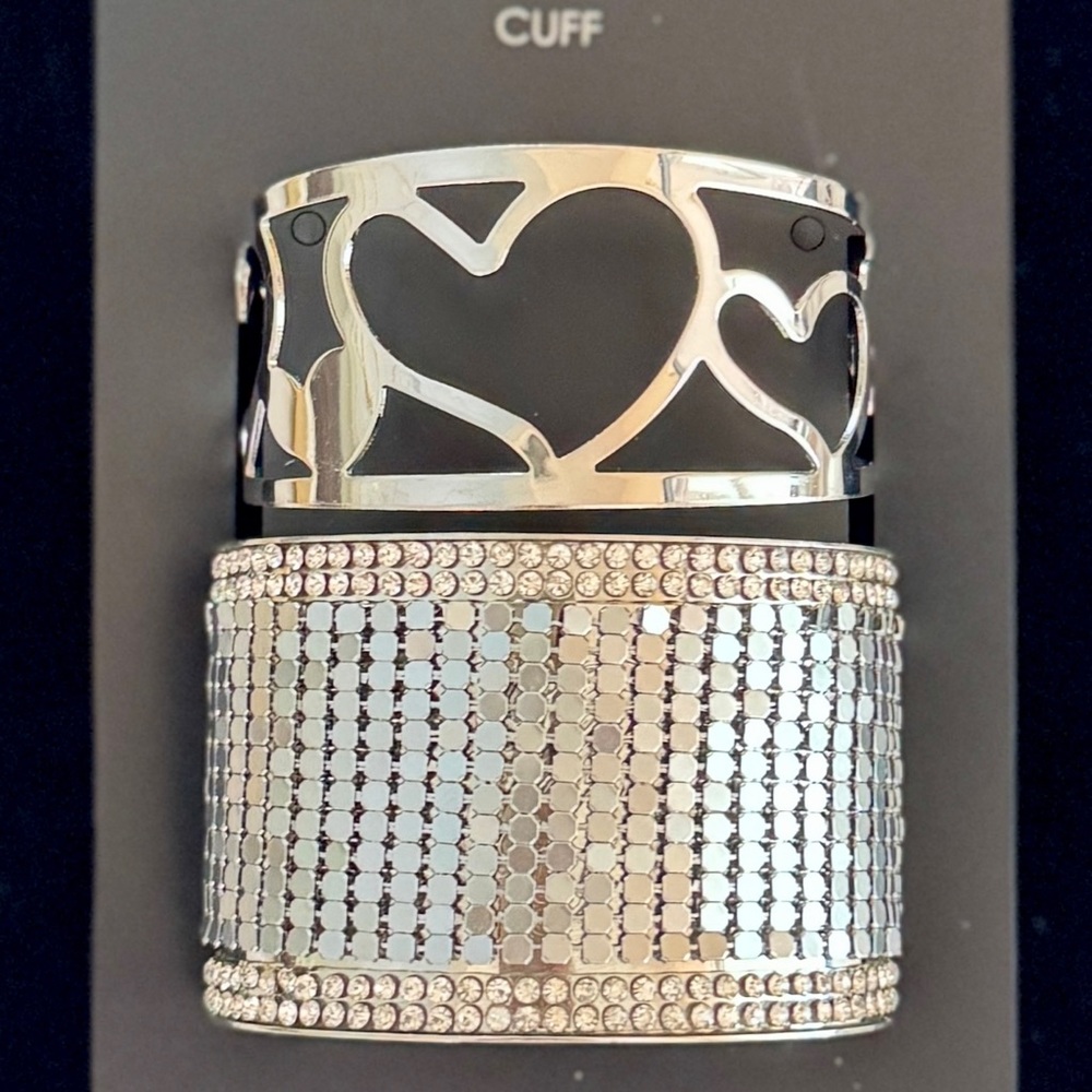 2 pcs Heart Cutout & Metal Mesh Cuff Bracelet Set